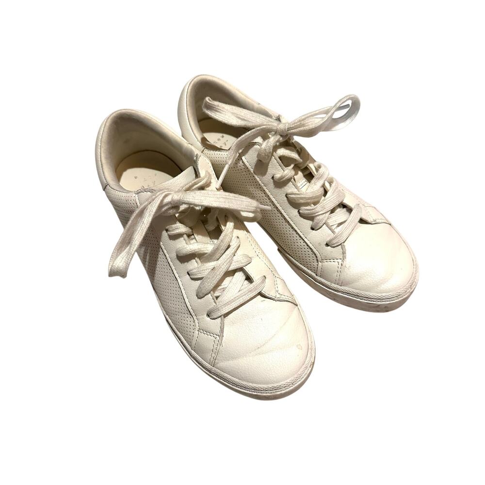 A New Day Size 8 White Faux Leather Low Top Sneakers Preppy Casual Shoes